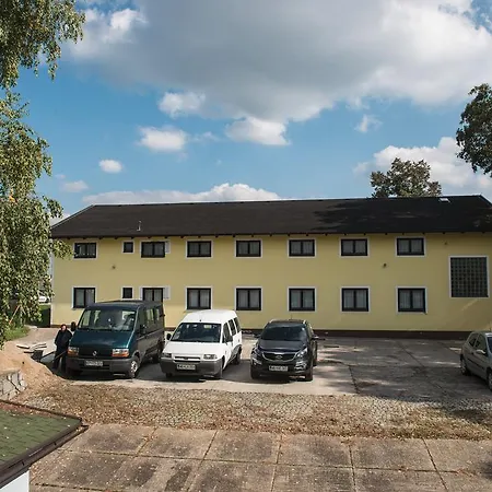 بيت شباب M ماريبور